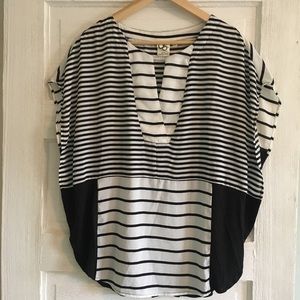 Flowy black and white stripe top